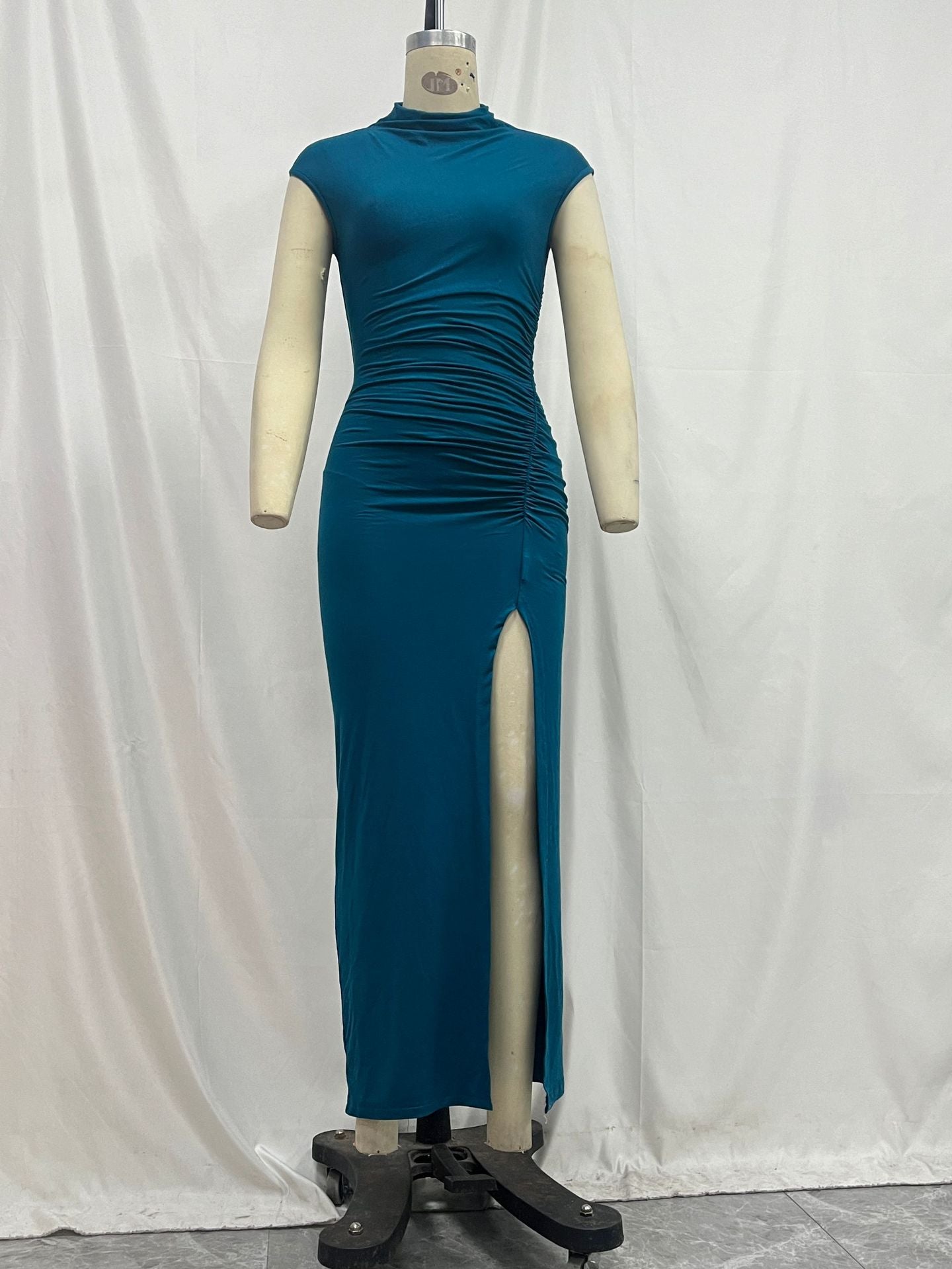 Chic Sophistication European and American Solid Color Slim Fit Sheath Dress with Temperament Split Detail