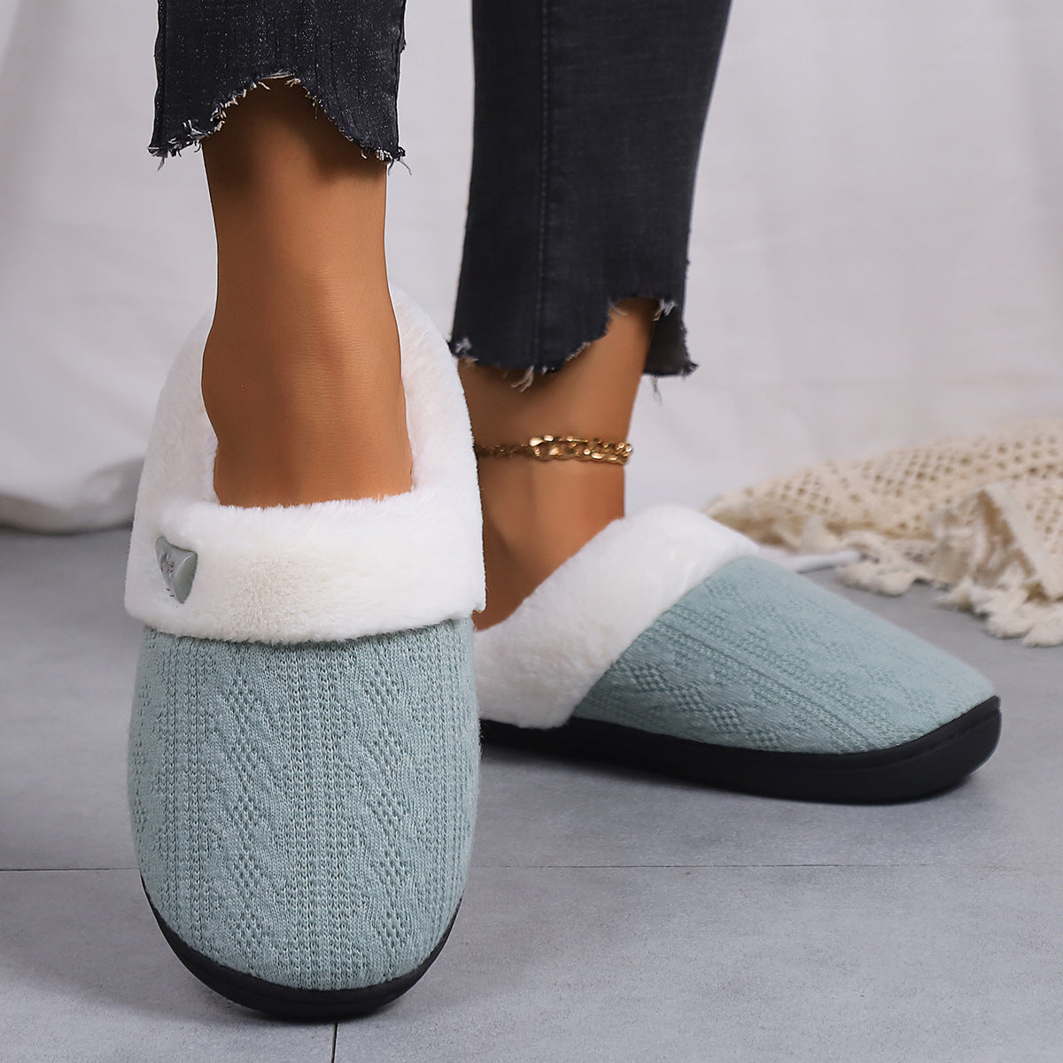 Winter Cotton Slippers: Warm and Non-Slip Home Shoes for Men and Women