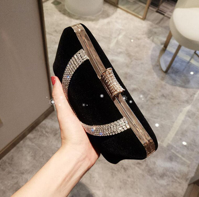 Diagonal Elegance One Shoulder Diamond Handbag for a Stylish Look