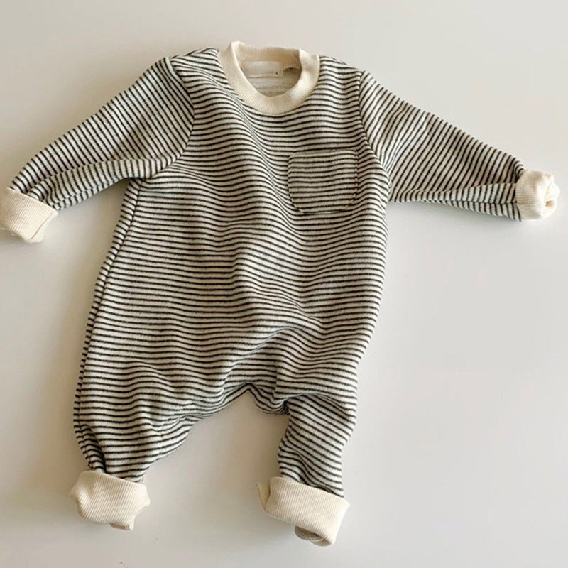 Striped Baby Jumpsuits A Fashionable and Comfortable Choice for Outdoor Adventures and Playtime