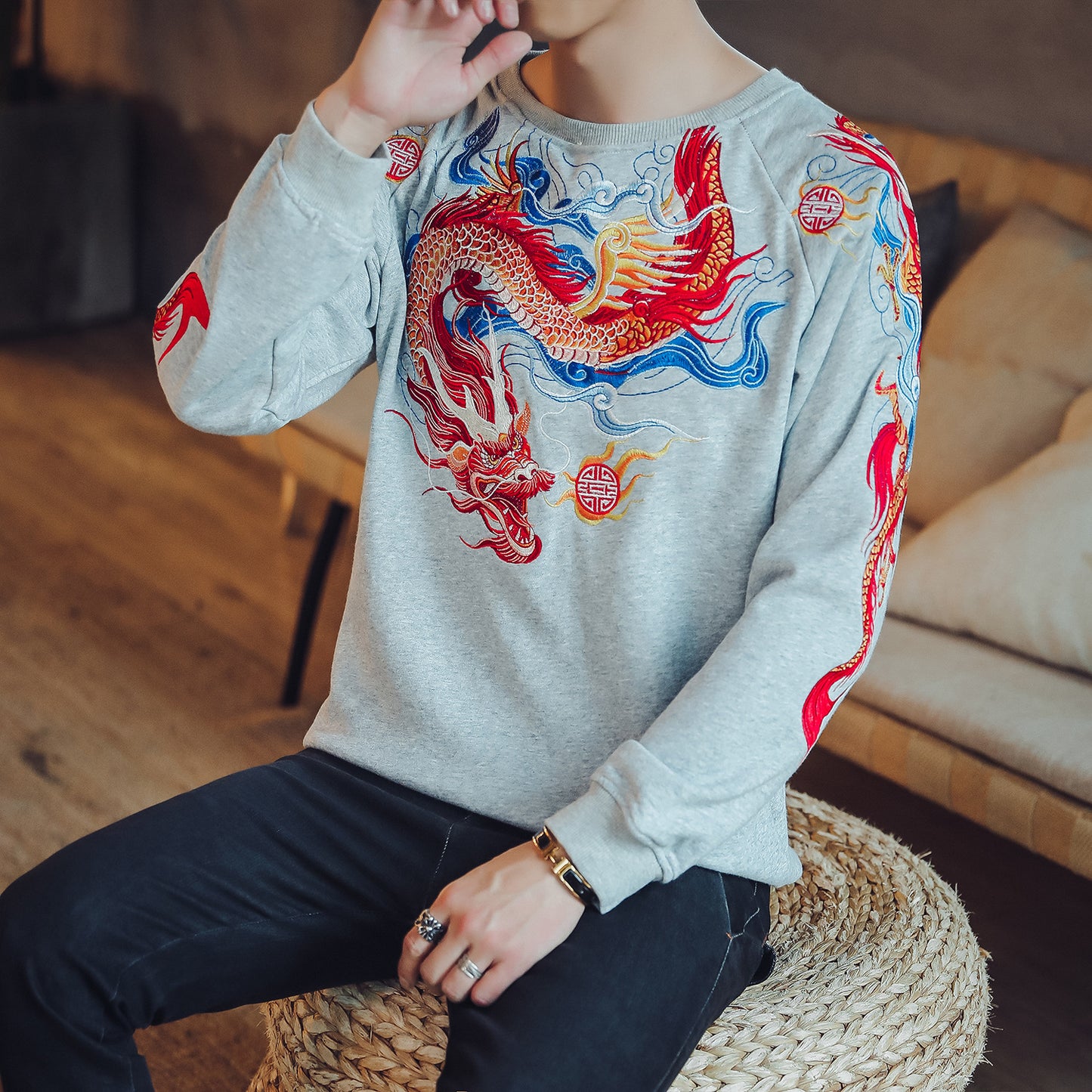 Oversized Dinosaur Knit Sweater for Men - Vintage Design