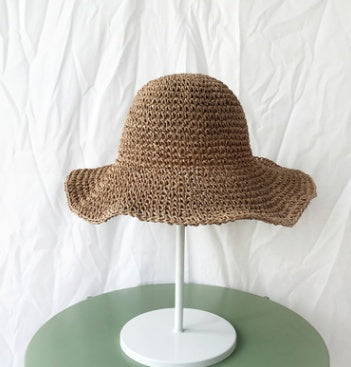 Stay Cool in Style Summer Outing Sunscreen Hat for Women Featuring Foldable Straw Design for Holiday Fun and Beach Bliss