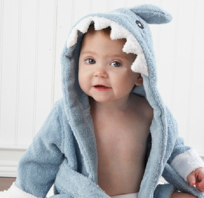 Cuddle Up in Style Cartoon Cute Animal Modeling Baby Bath Towels Luxurious Cotton Children Bathrobes with Baby Hood Perfect for Cozy Bath time Moments