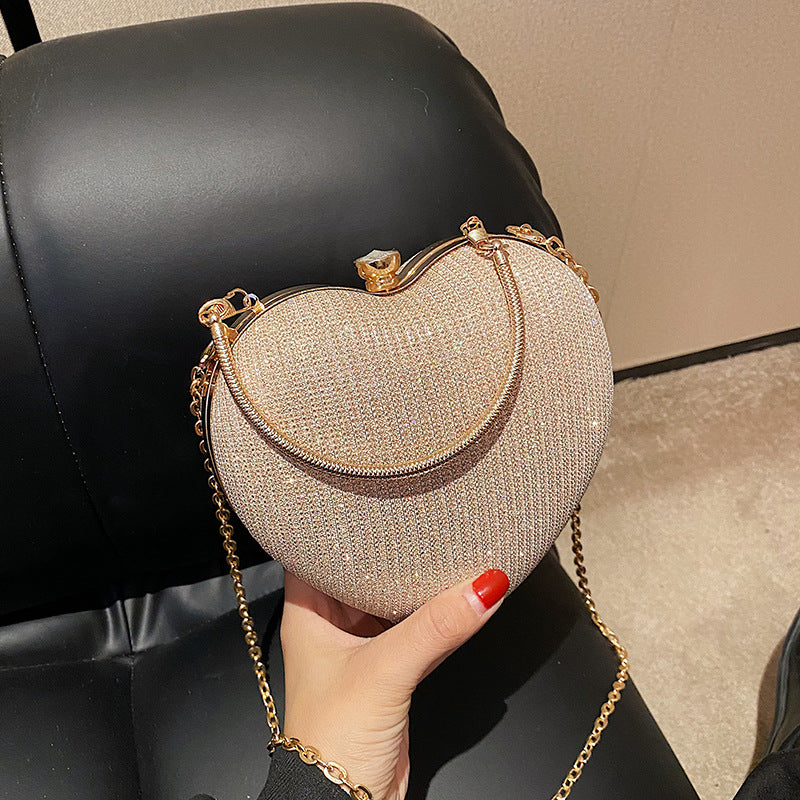 Chic Fusion New Fashion Chain Crossbody Peach Heart Bag with Explosive Style