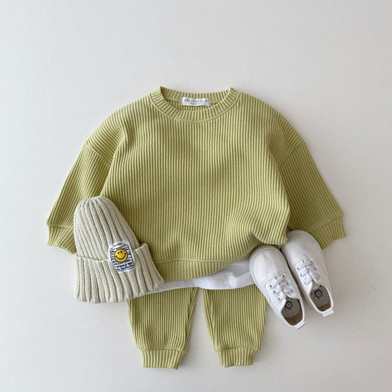 Cozy and Stylish Infant and Children Casual Knit Suit for Spring and Autumn Adventures