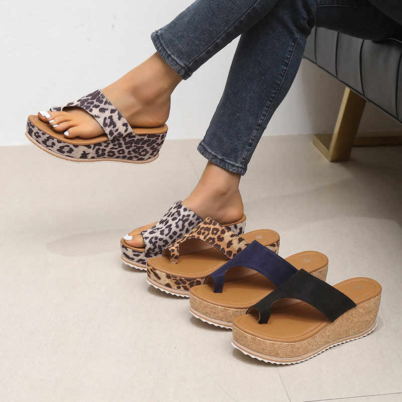 Roar in Style Leopard Print Wedge Slippers with Thick Soles High Heel Flip Flops for Fashionable Summer Outdoor Comfort