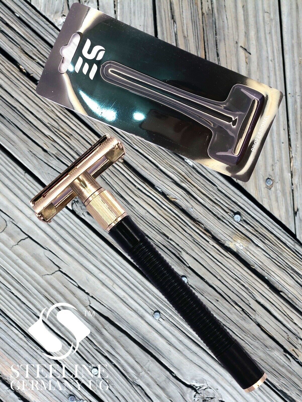 RASOIO SICUREZZA TRE PEZZIPETTINE CHIUSO OMEGA DOUBLEEDGE SAFETY RAZOR Butterfly