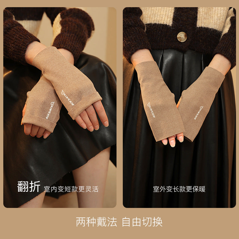 Cozy and Chic German Velvet Fingerless Gloves for Women: Stay Warm and Write in Style This Winter